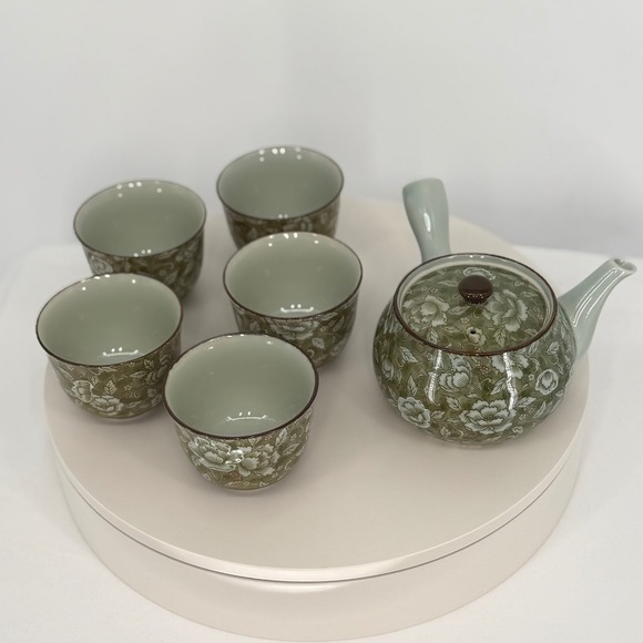 Arita Ware Japanese Tea Set Green Floral Teapot Cups Made in Japan Vintage 96-04